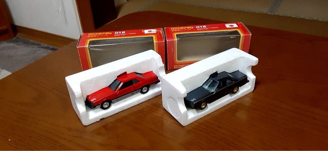 トミカダンディ　日産スカイライン　2000RS 018 2台セット