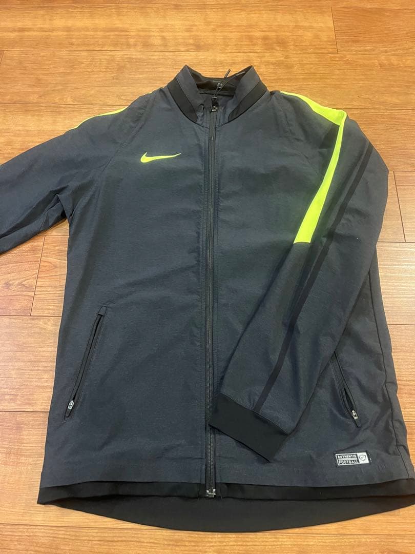 NIKE トレーニングウェア上下