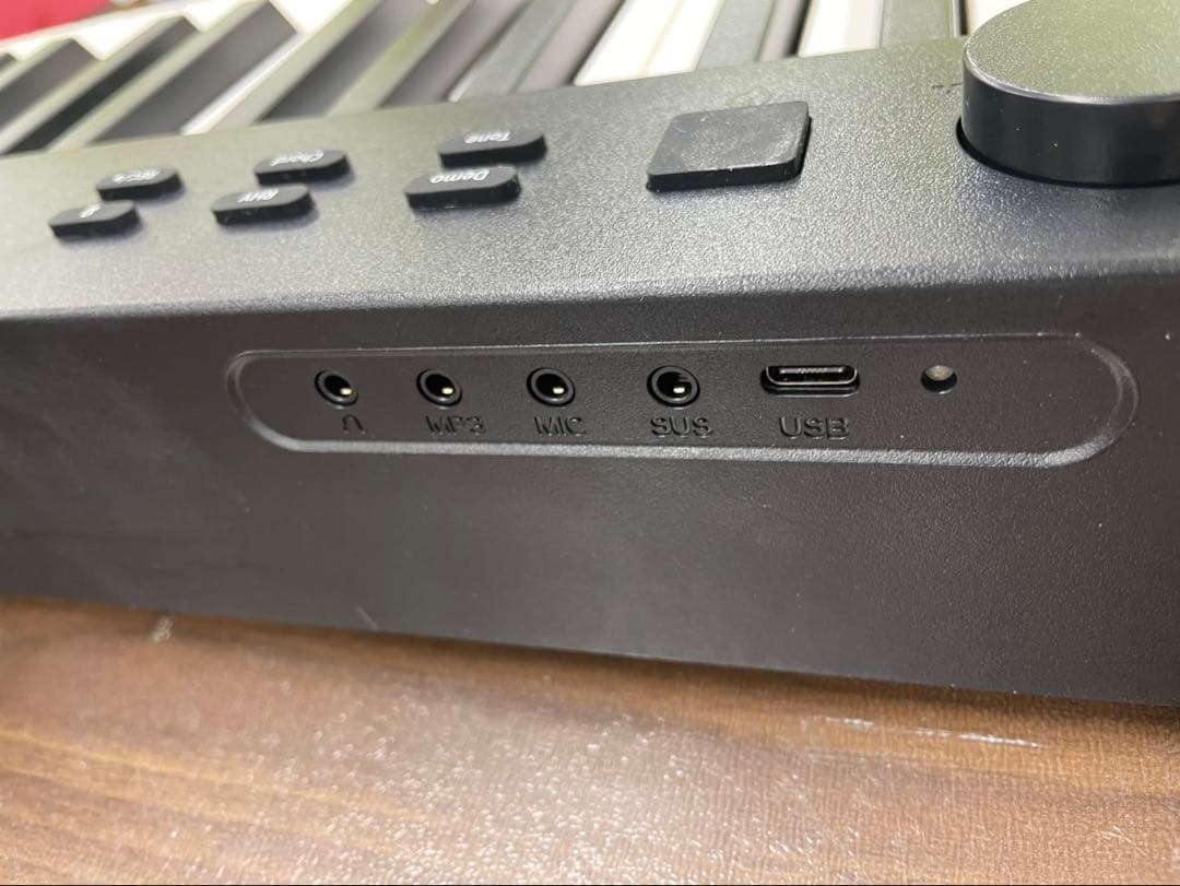 折りたたみ電子ピアノ　88鍵盤　充電タイプ　ホワイト 鍵盤ライト機能