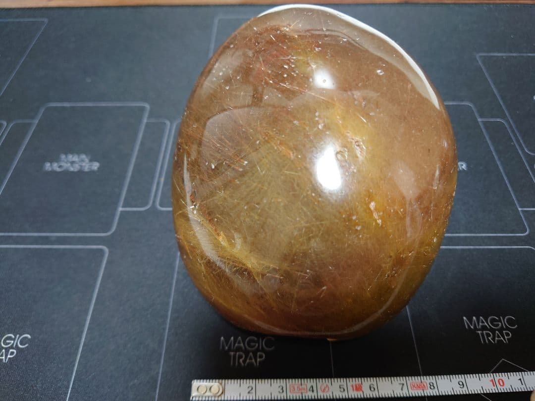 天然石　ルチル入り水晶　台座付き