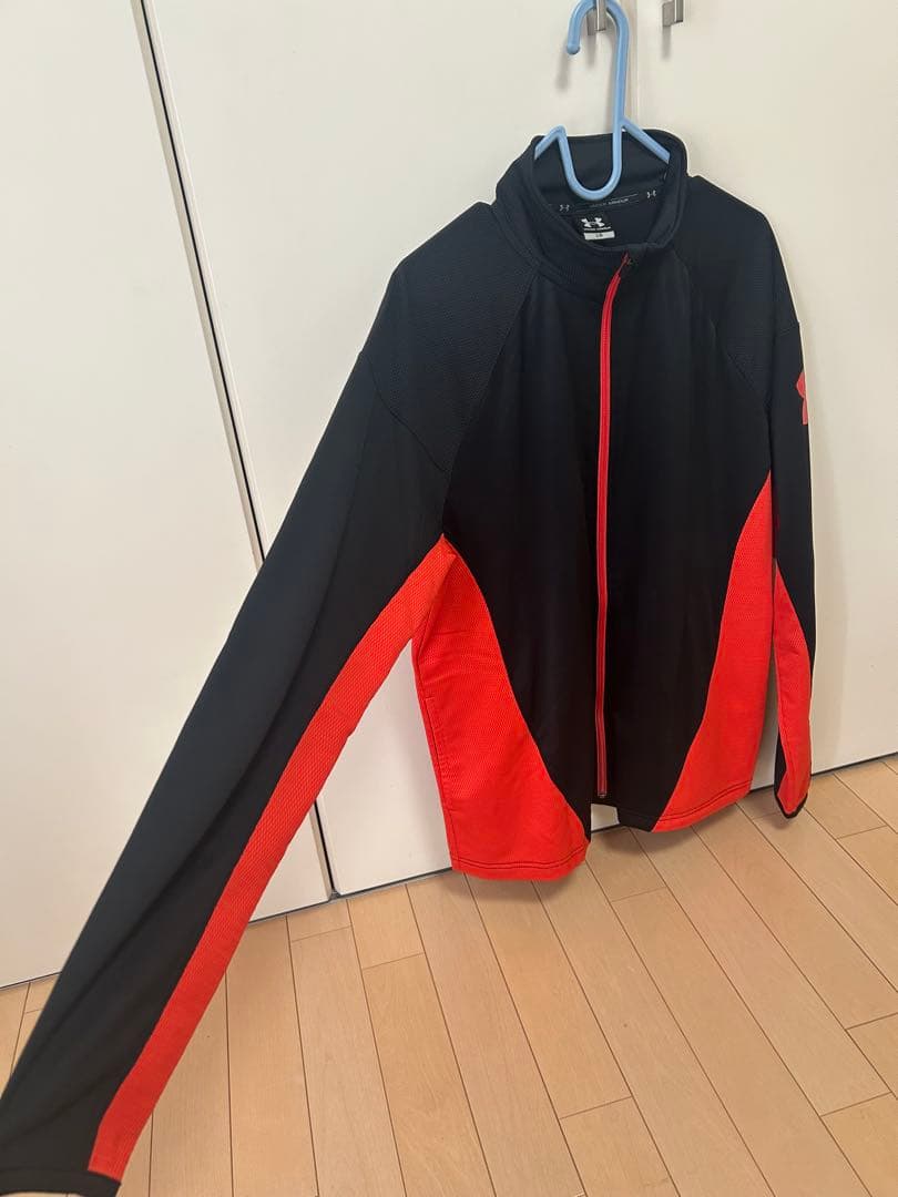 アンダーアーマージャージセットアップXL。