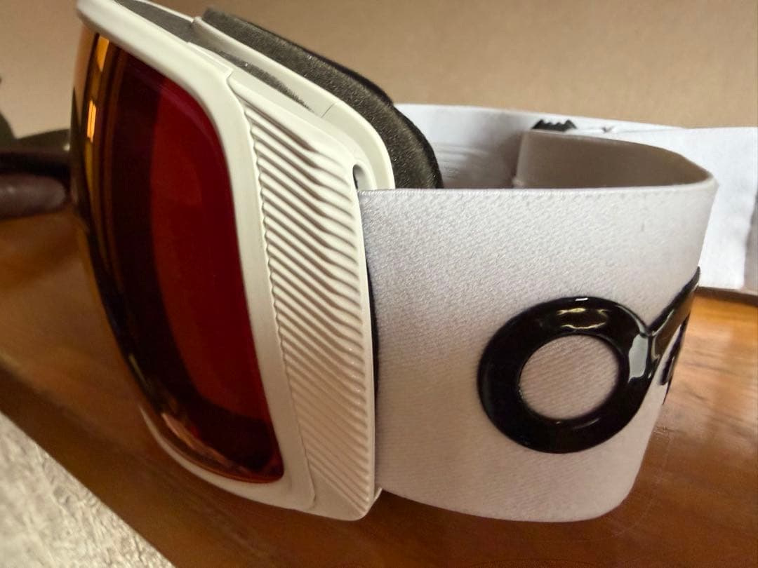 OAKLEY スノーゴーグル 赤レンズ