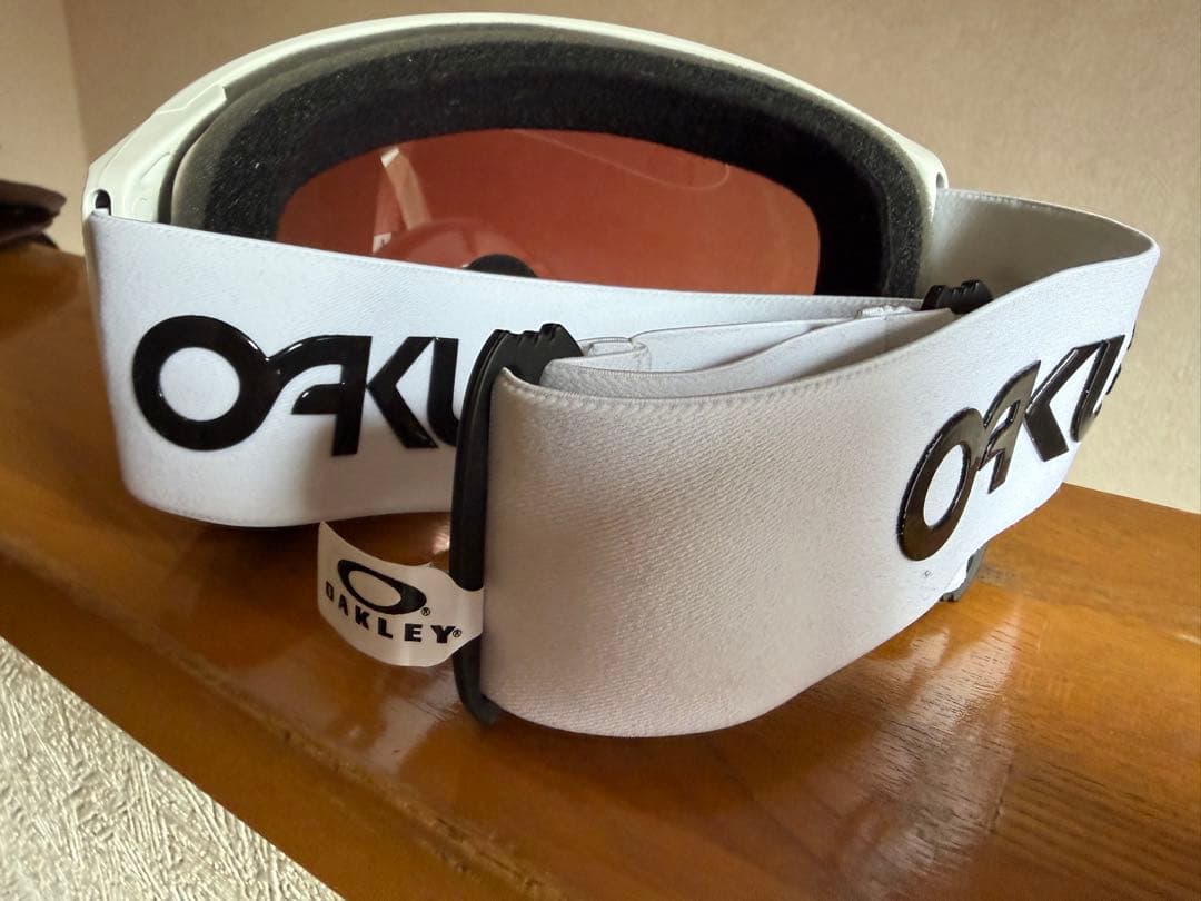 OAKLEY スノーゴーグル 赤レンズ