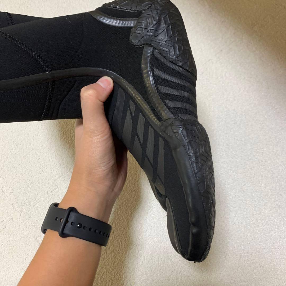 SURF8 5mmサーフブーツ　中割れ