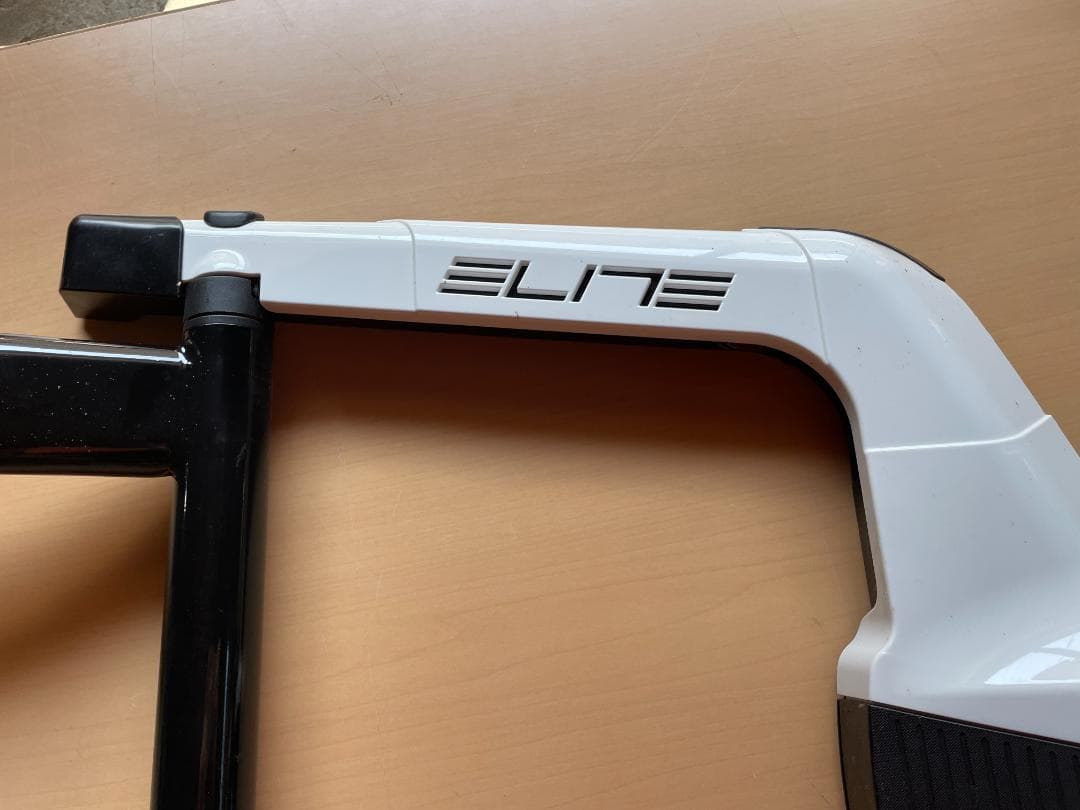 ★ サイクルトレーナー ELITE QUBO DIGITAL SMART B+