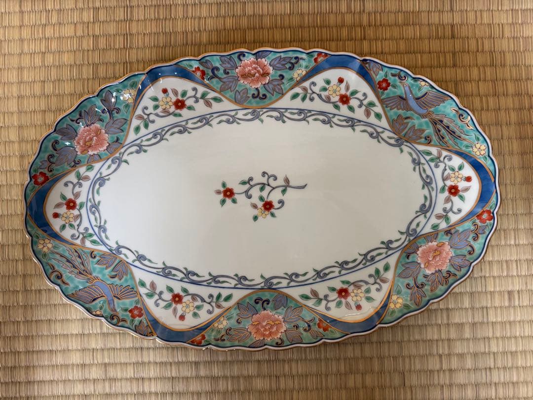 有田焼　林九郎窯　楕円皿　大皿　金彩古伊万里　盛皿　飾り皿　色絵　輪花皿　花鳥