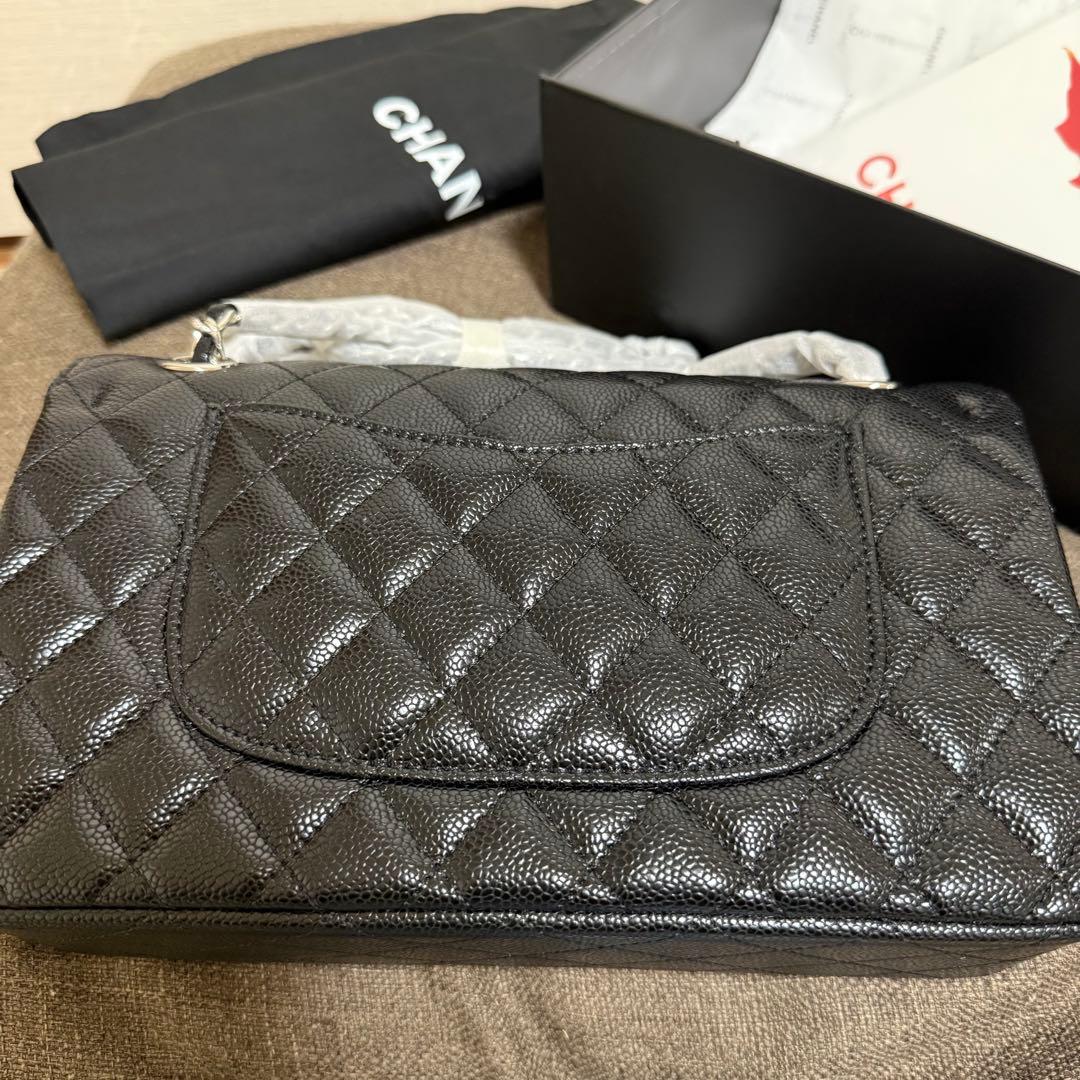 CHANEL ブラック シルバー金具 ショルダーバッグ VIPギフトノベルティ