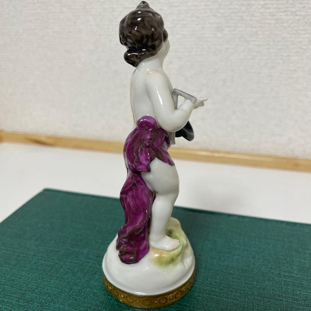 ・リヒャルトクルム工房・ドレスデン・高さ１２.５cm・右手の指に一部欠損あり。