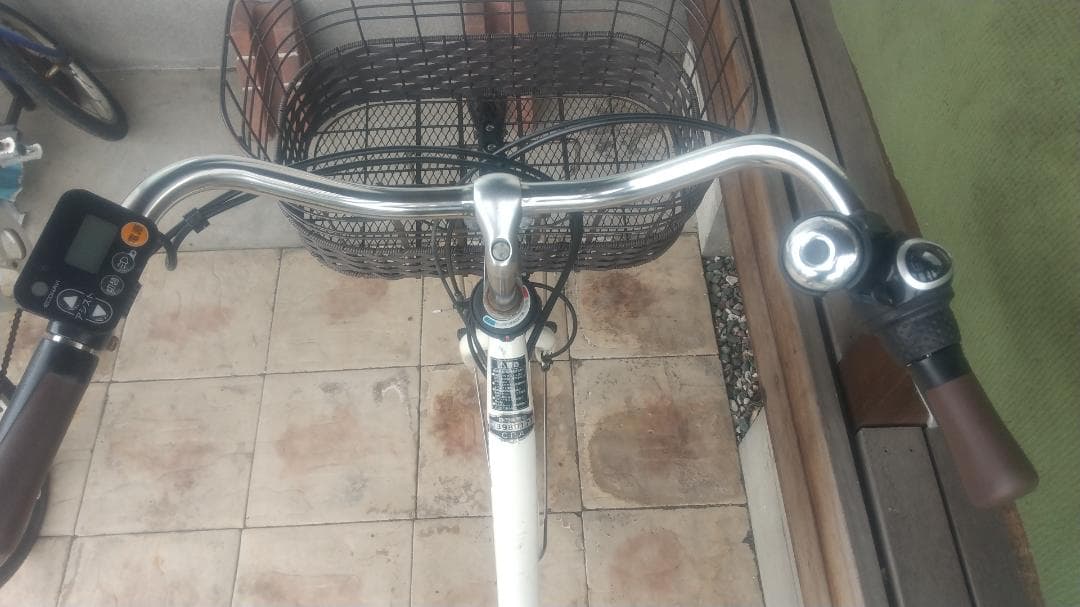 シティタイプ電動アシスト自転車 ホワイト