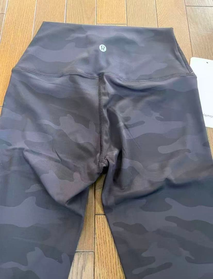 lululemon 黒迷彩　ヨガパンツ サイズ 6