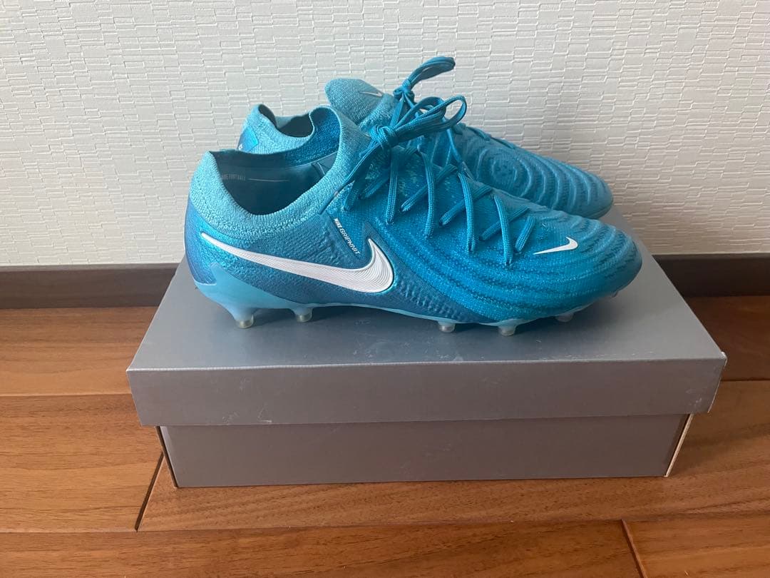NIKE ファントムGX2 エリートAG