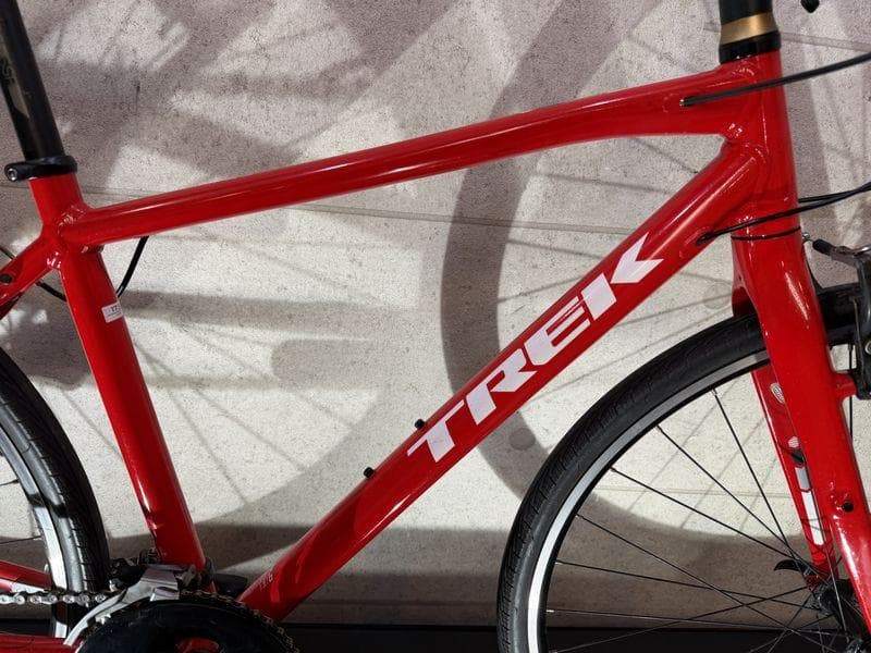 TREK　FX 3 M レッド
