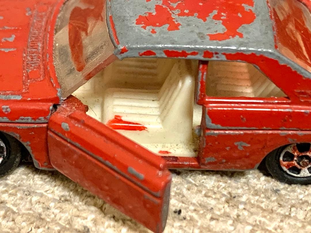 トミカ　日本製　1-1-4 日産　ブルーバード　1A ホイール　ジャンク品