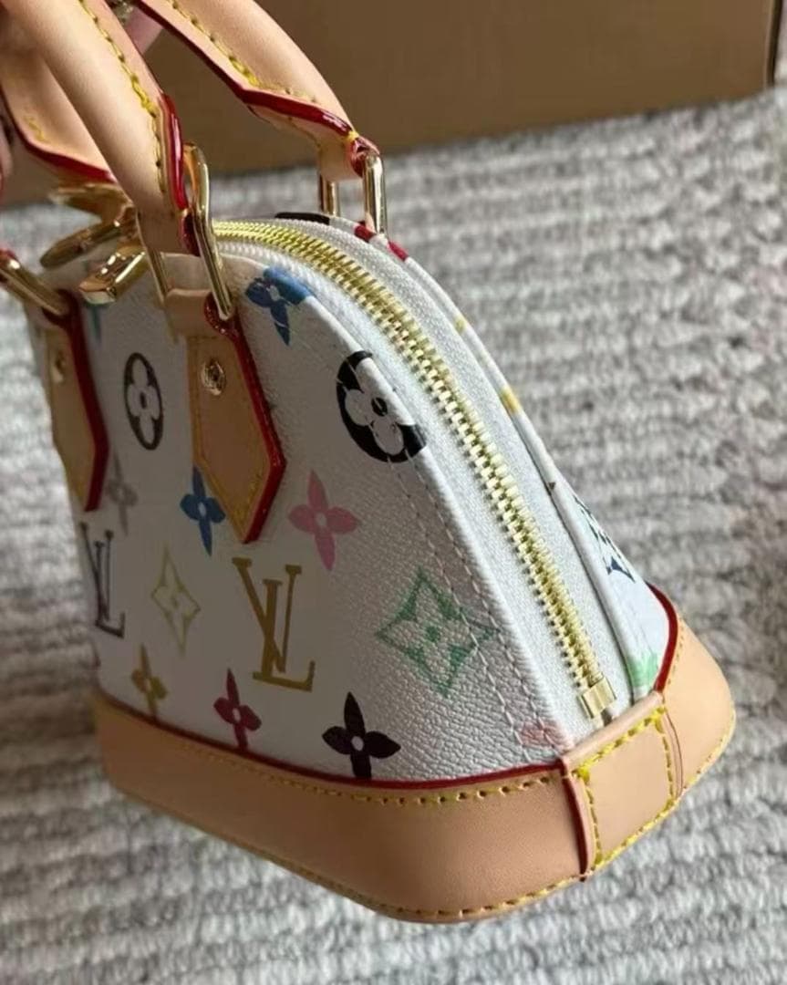 Louis ~Vuitton マルチカラー ミニバッグ***