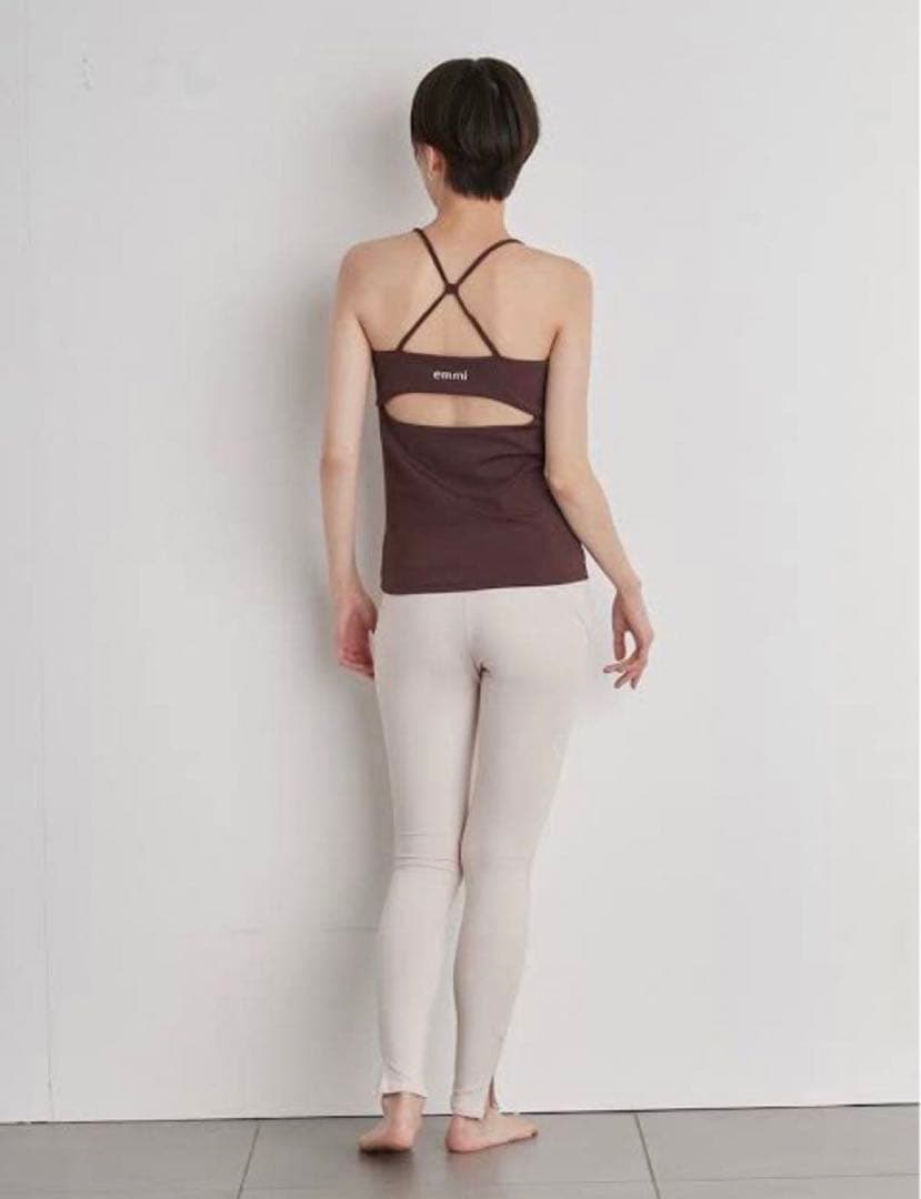0サイズ☆【 emmi yoga 】サステナレッチレギンス ピンクベージュ