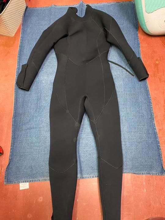 ウェットスーツ L size 5m