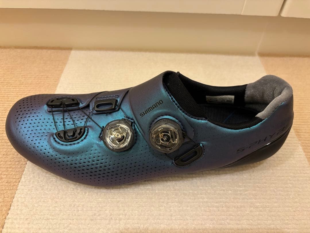 【新品】限定オーロラ シマノ SH-RC901 42 S-PHYRE
