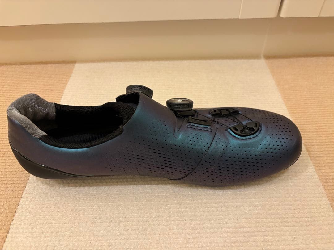 【新品】限定オーロラ シマノ SH-RC901 42 S-PHYRE