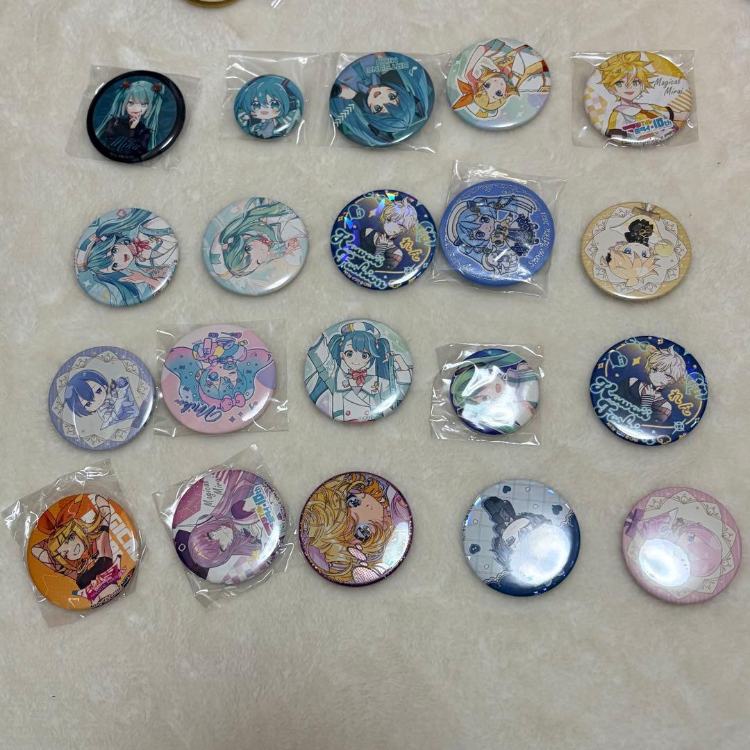 初音ミク　鏡音レン　鏡音リン　巡音ルカ　ピアプロ　缶バッジ
