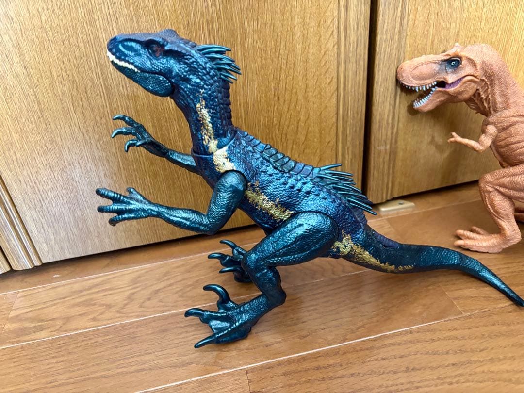 ジュラシックワールド　ジュラシックパーク　恐竜　フィギュア 8体セット