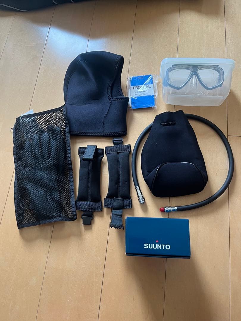ウェットスーツ 2つ   その他セット