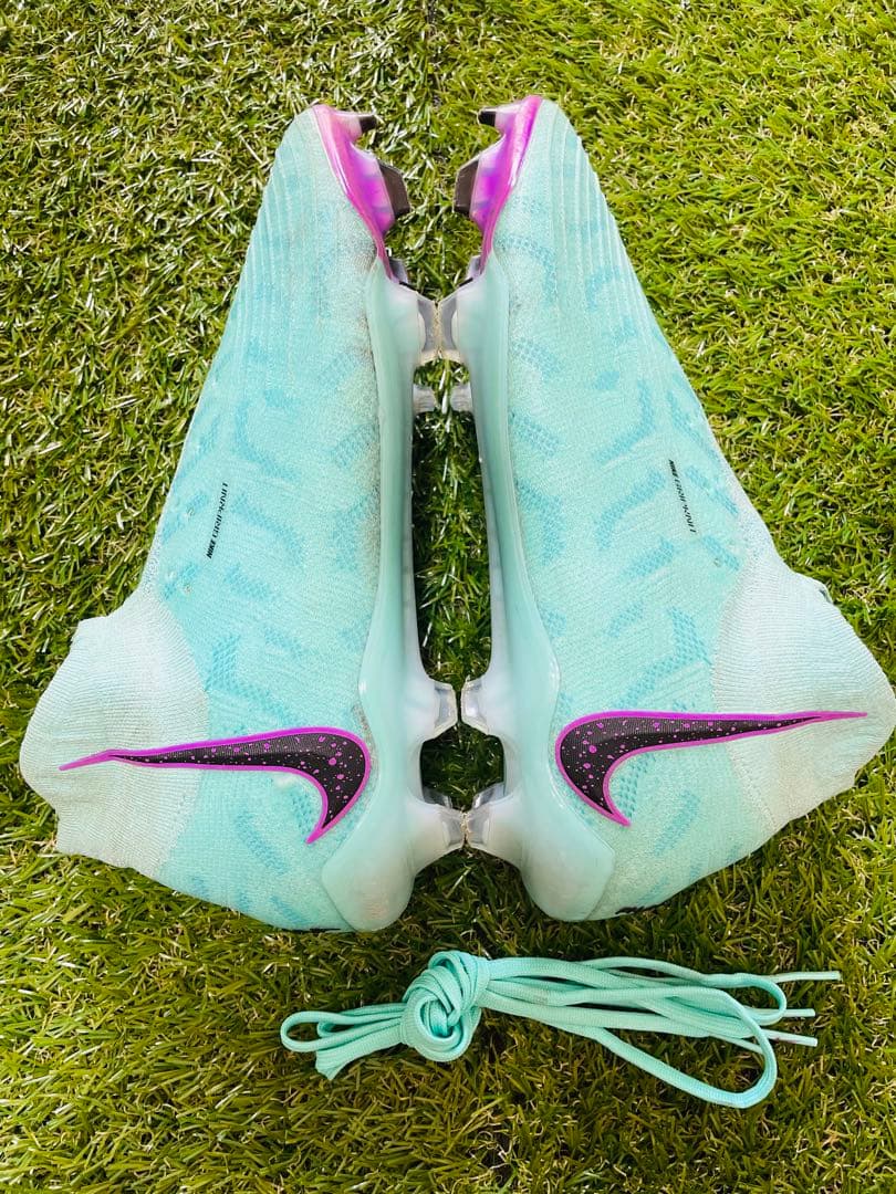 シューズ Nike Phantom Luna Elite FG