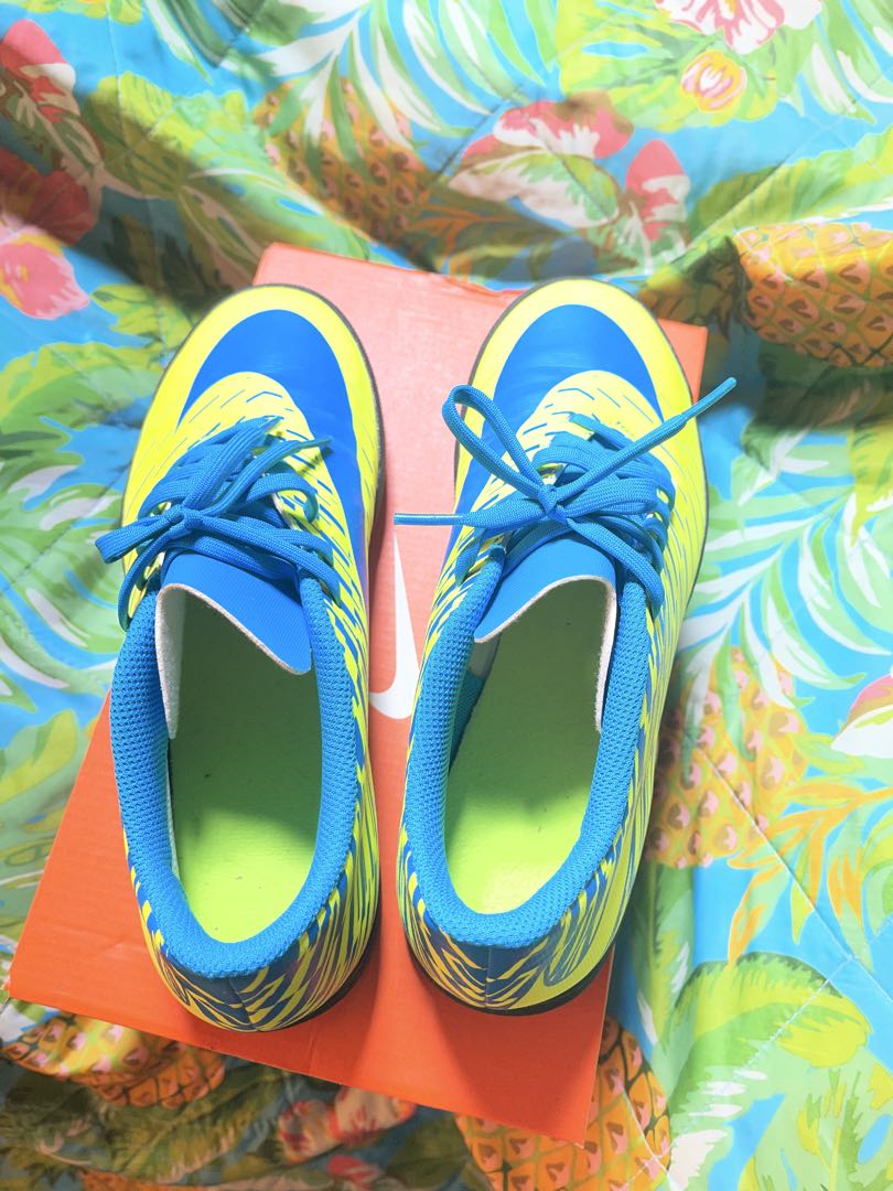 Nike Bravatax II TF 24.0 cm 青/黄