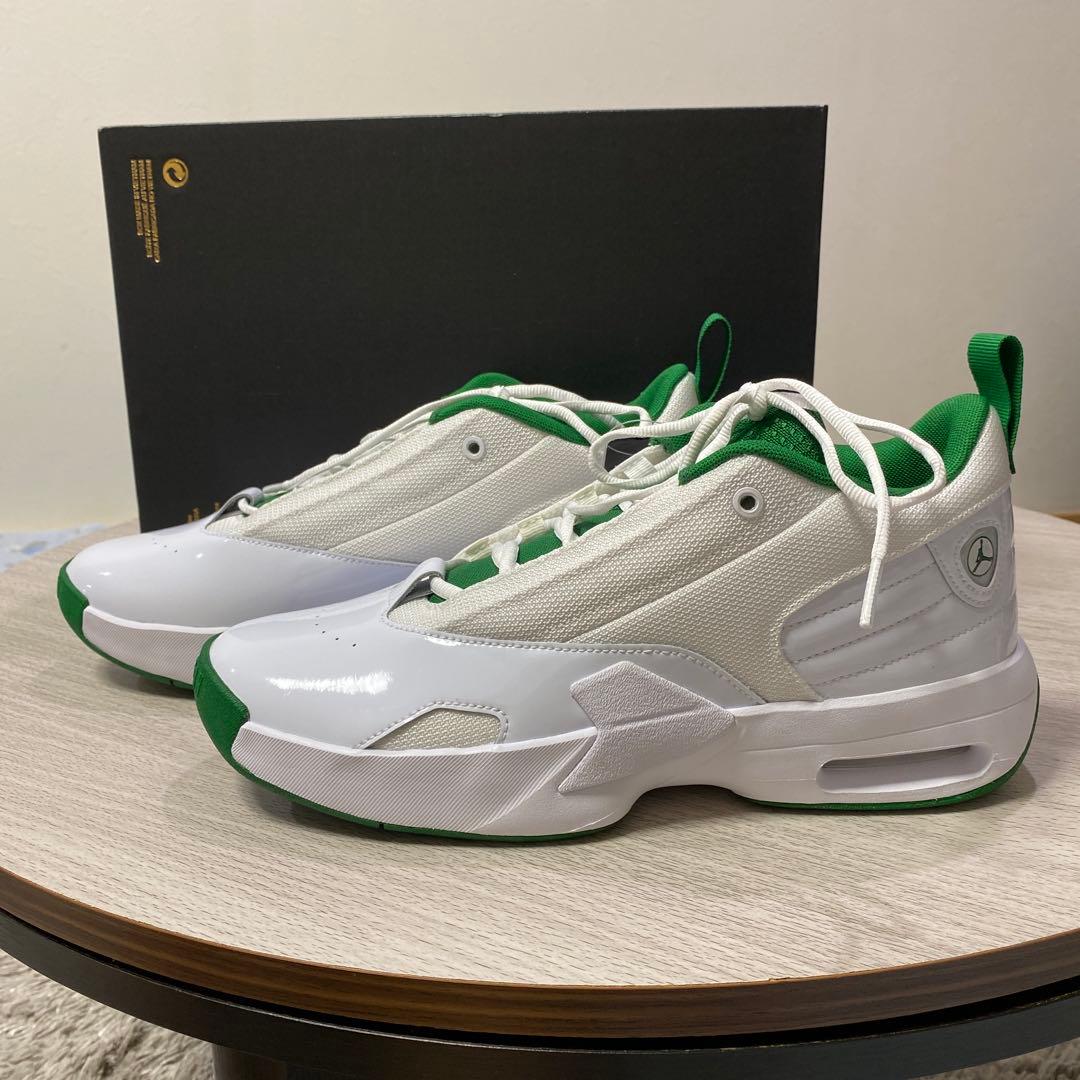 シューズ(男性用) NIKE JORDAN AURA6