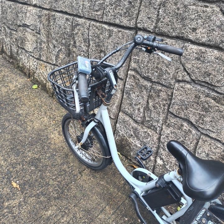 長崎発　電動アシスト自転車 3段切り替え 前カゴ付き後カゴ付き