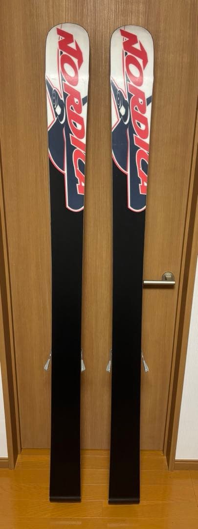 極太スキー　Nordica Supercharger 185cm パウダースノー