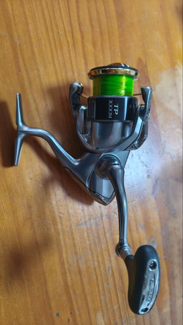 シマノ　shimano 15 ツインパワー twin power 3000HGM