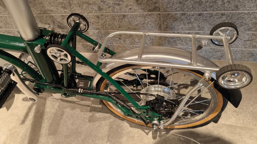電動アシスト自転車　パーツ