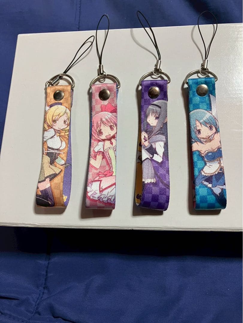限定品　アニメ『魔法少女まどか☆マギカ』に登場するキャラクターのストラップ