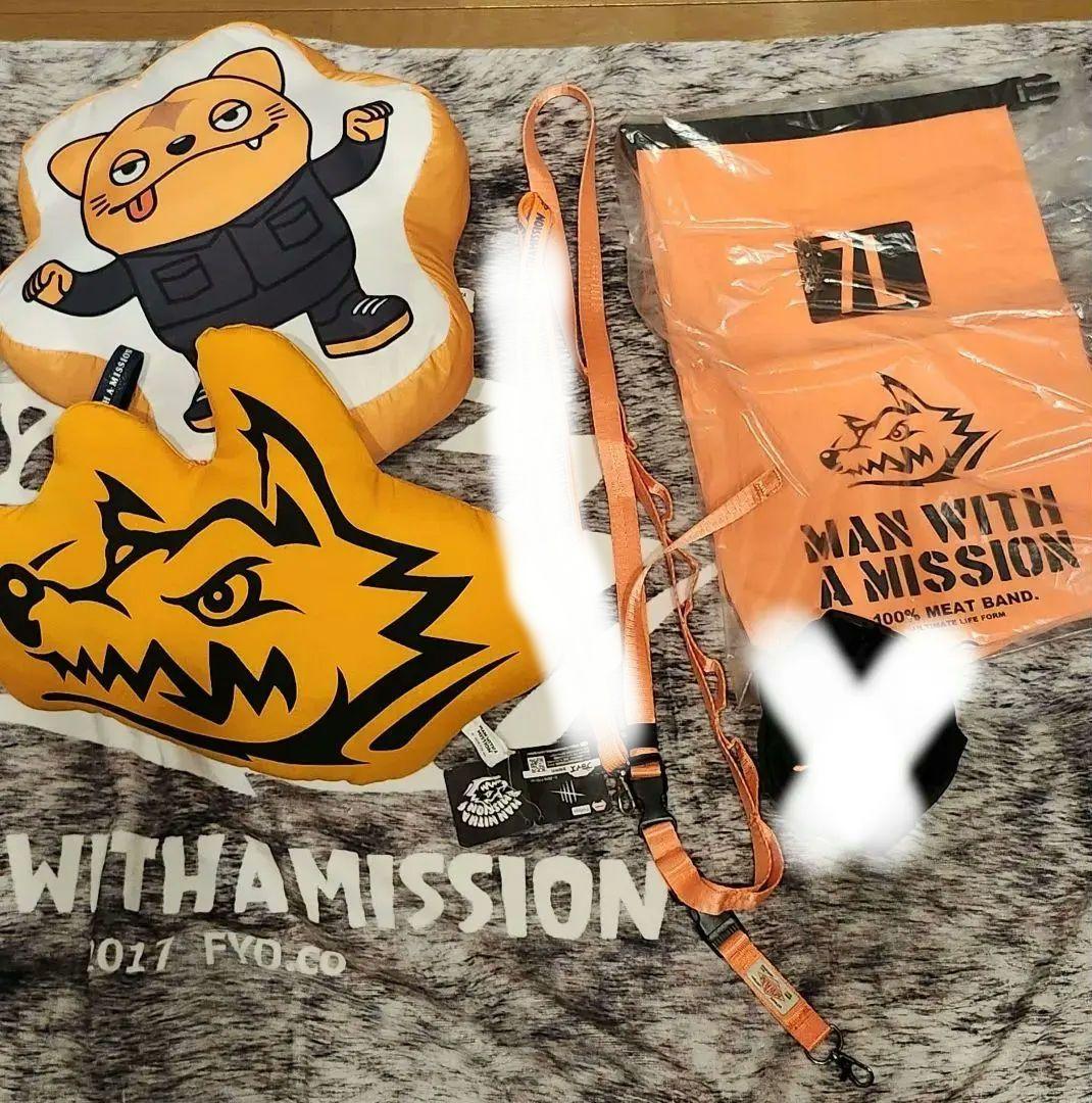 MAN WITH A MISSION　タオル　Tシャツ　小物　100点以上