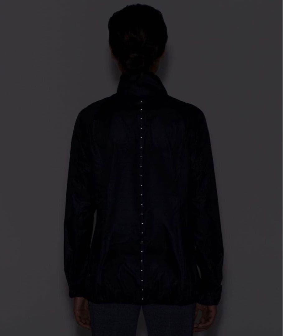 Lululemon ルルレモン Run With It Jacket 黒