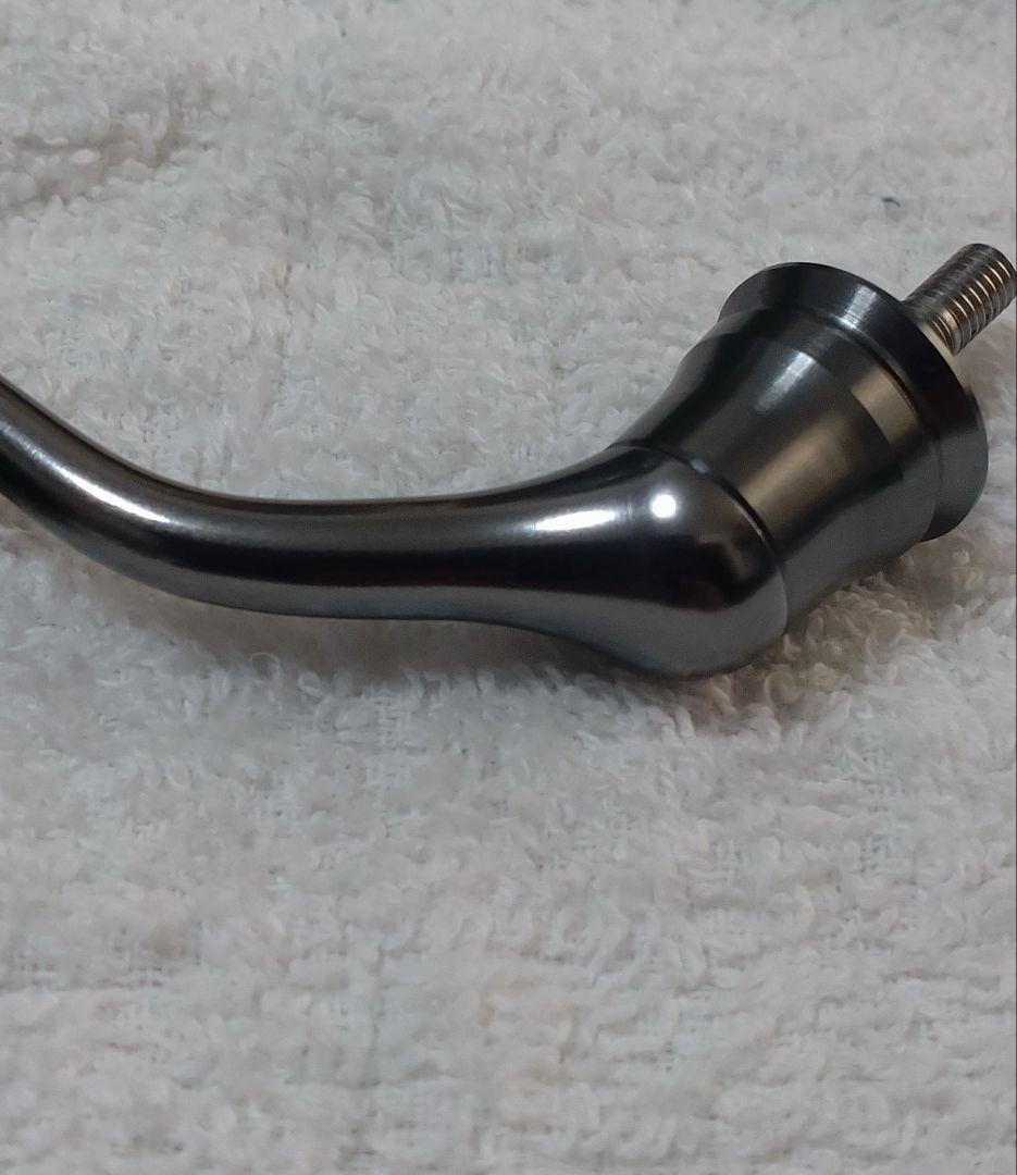 シマノ 18ステラC2000S 純正40ミリ　　ハンドル 極美品
