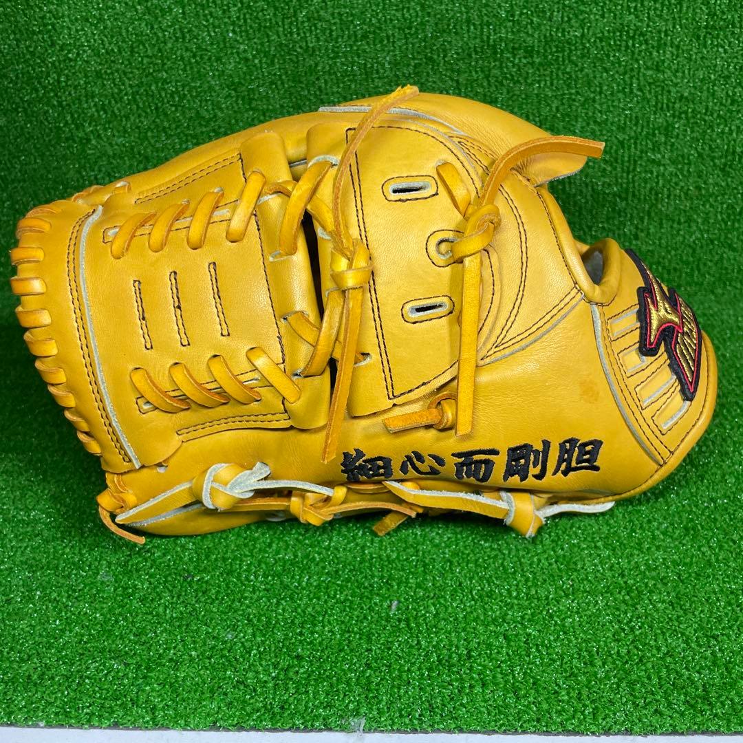 ミズノ ビクトリーステージ オーダー 軟式用 ピッチャー 大人用松坂大輔 左投げ