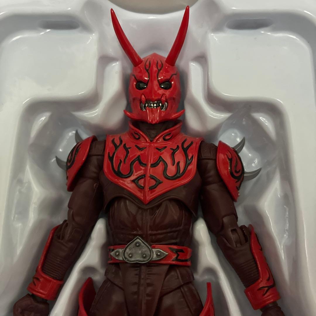 SHフィギュアーツ 真骨彫製法 仮面ライダー電王 モモタロスイマジン