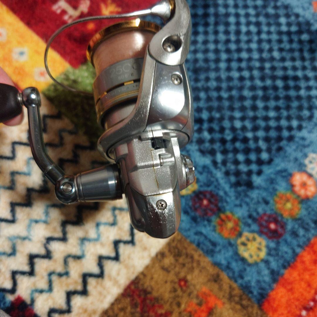 SHIMANO BIOMASTER 2500 スピニングリール