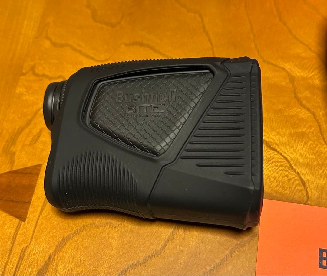 【期間限定セール】Bushnell ゴルフ用距離計 セット