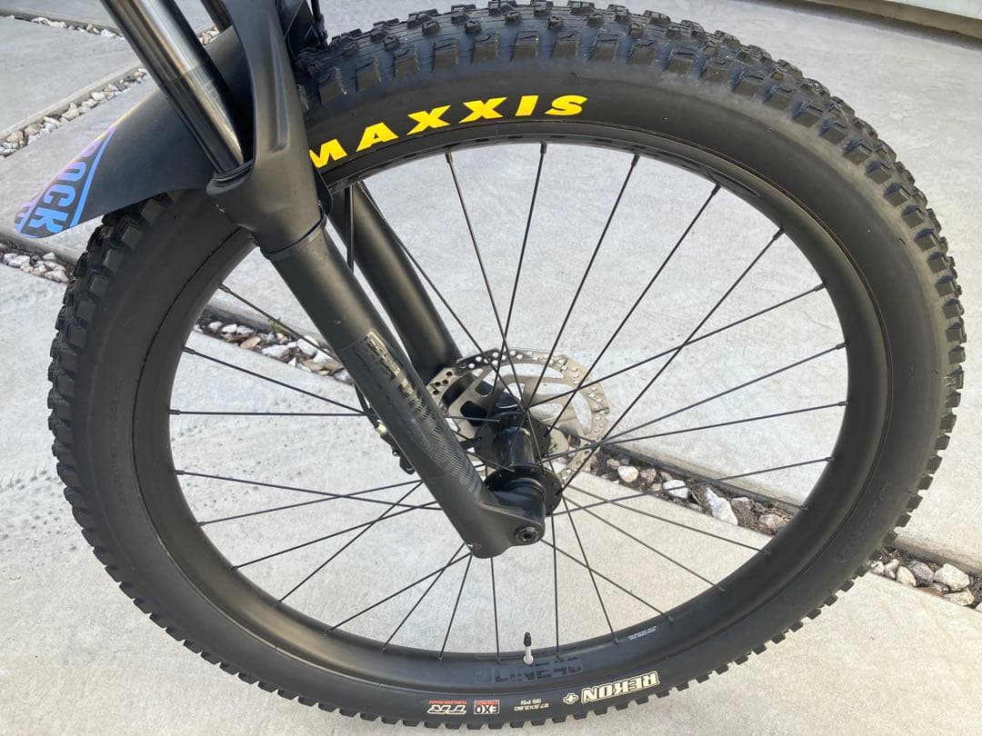 TREK（トレック） Roscoe 7 マウンテンバイク　引き取りの場合割引あり