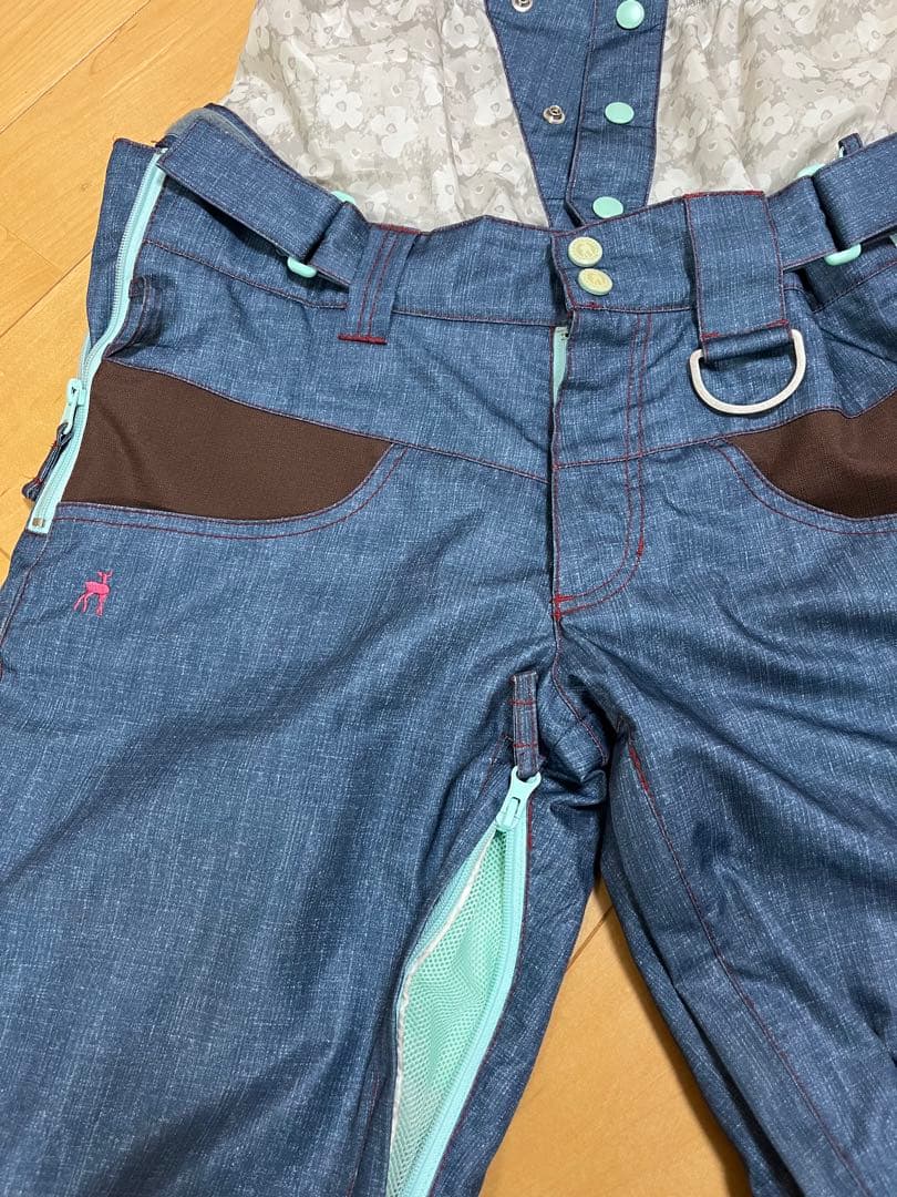 43degrees ダルメシアン柄　スノーボードウェア　レディースSサイズ