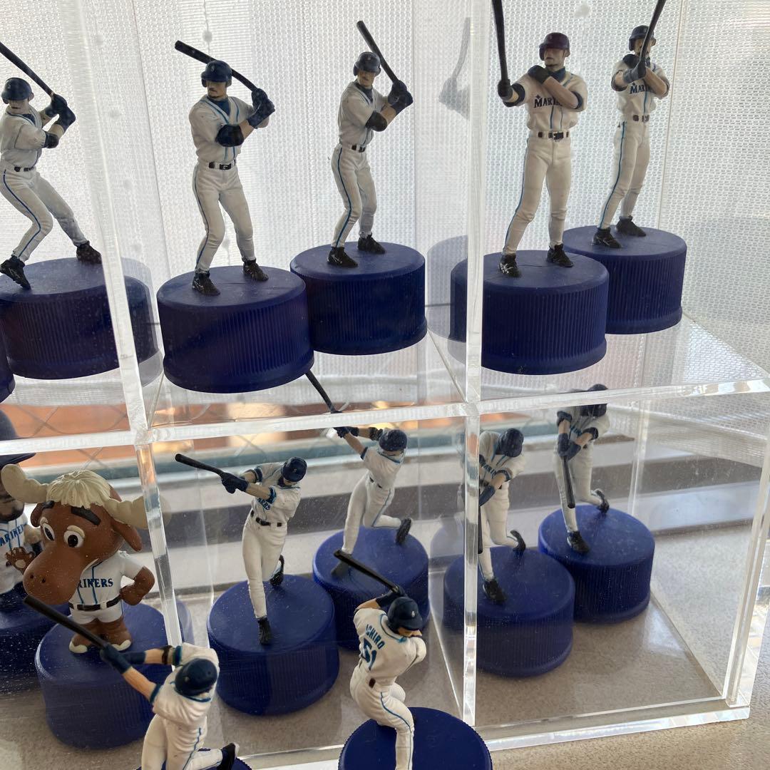 イチロー　ペットボトルキャップ　とAltermateコンプリート計56個