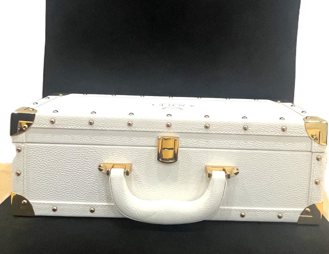 高級ホワイト収納 トランク型ボックス ゴールド金具 ディスプレイケース 中古