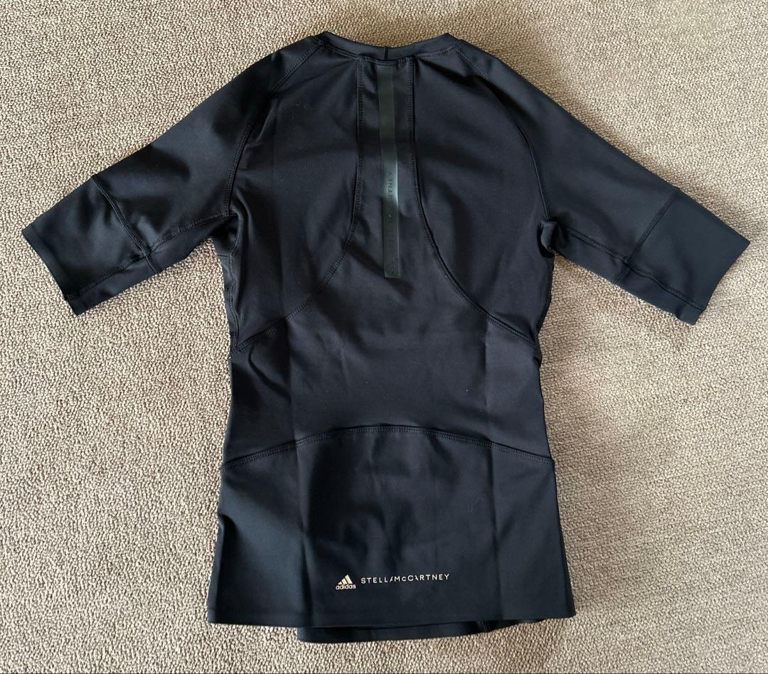 adidas ステラマッカートニー　Tシャツ
