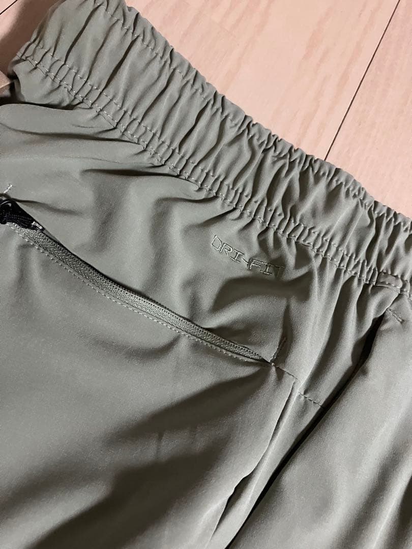 ナイキ メンズ Dri-FIT ストレートレッグ ヴァーサタイルパンツ L新品