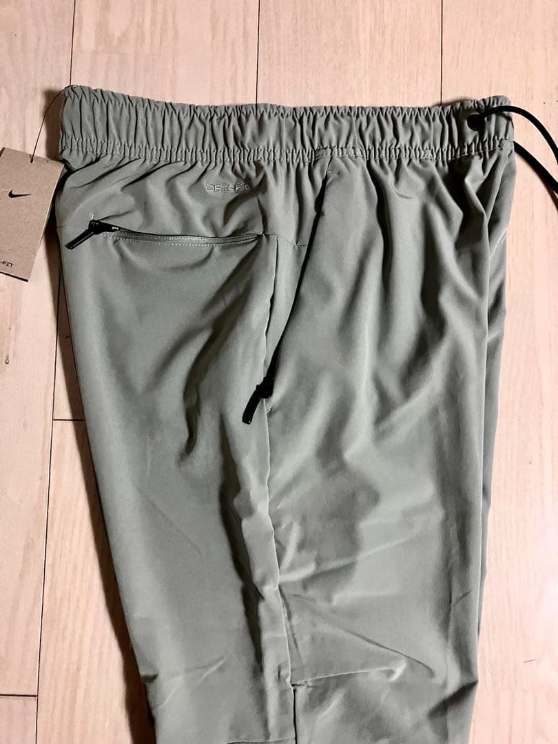 ナイキ メンズ Dri-FIT ストレートレッグ ヴァーサタイルパンツ L新品