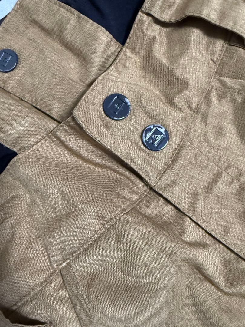 QUIKSILVER スノーボードパンツ ベージュ