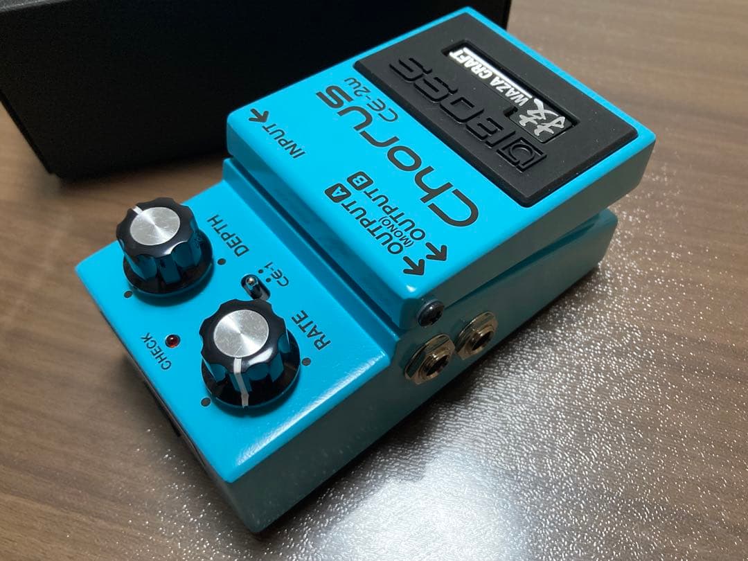 ギター BOSS CE-2W