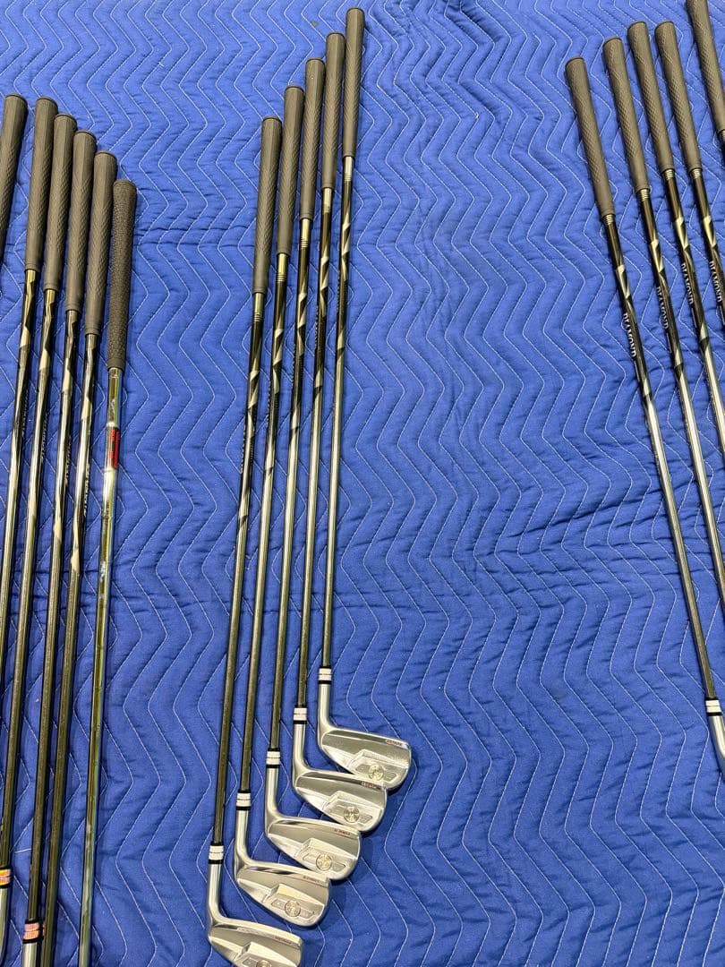 オノフ ONOFF KURO FORGED